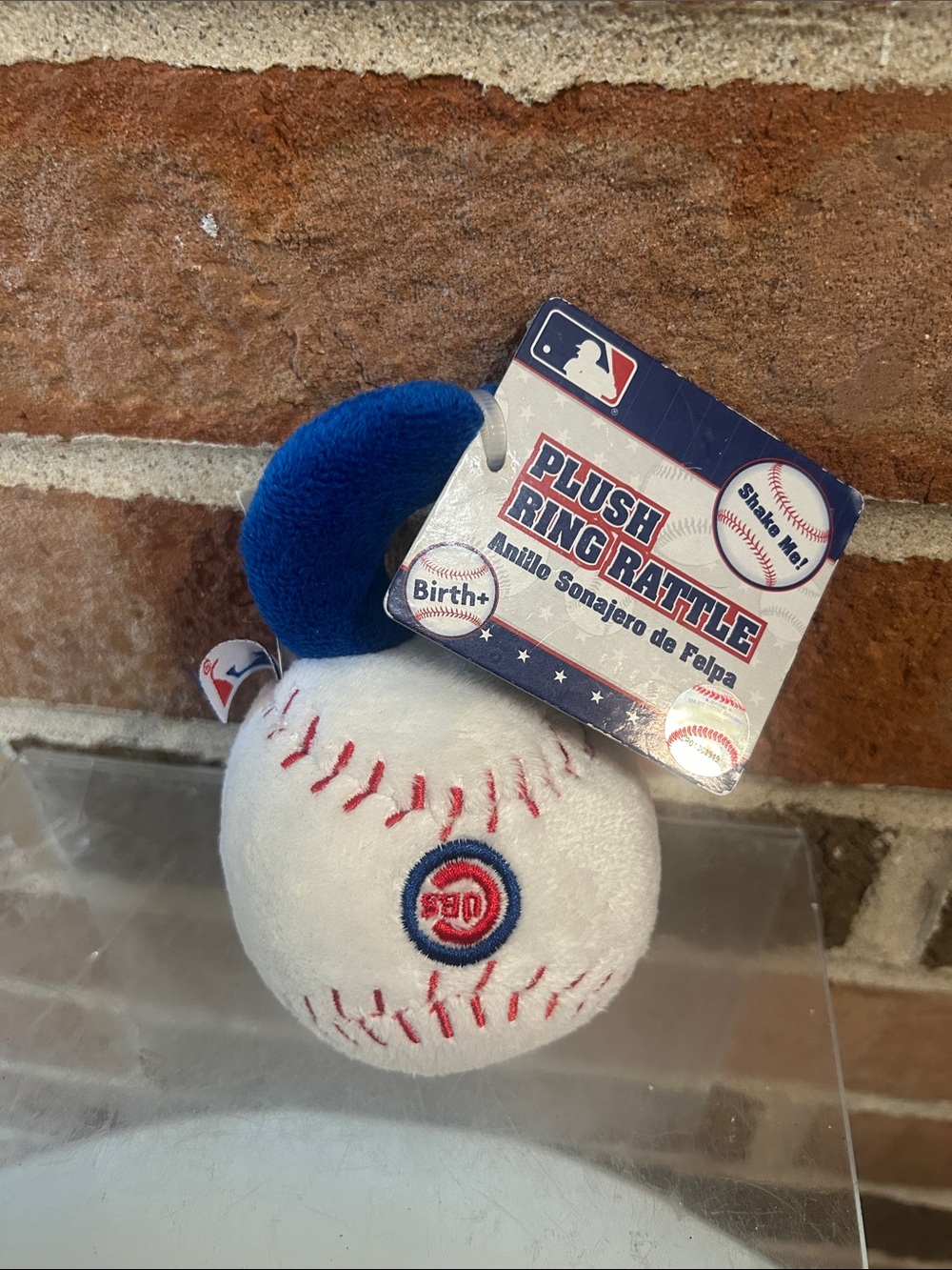 MLB White and Red Plush Ring Rattle (Cubs Logo)